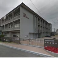砥部中学校です。