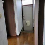 (玄関)