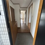 (玄関)